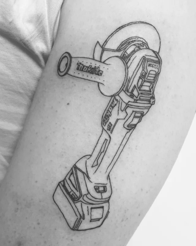 @ra_ra_rauuul flexin it hard with @makita.austria